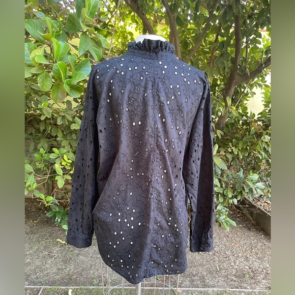 A Shirt Thing "Penelope" elegant eyelet  blouse - size L - Picture 4 of 4